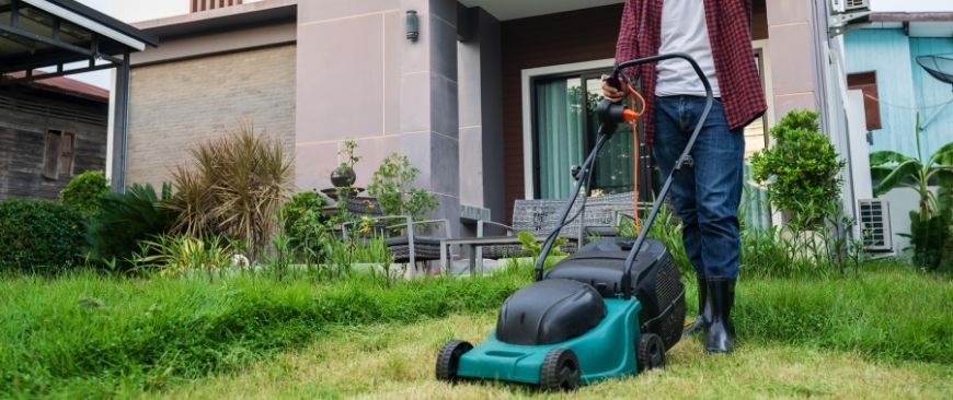 5 Reasons Your Lawn Mower Is Cutting Unevenly