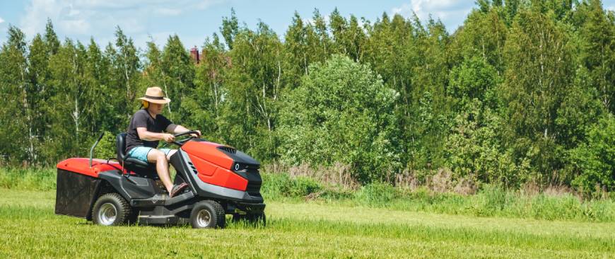 Reasons To Upgrade Your John Deere Lawn Mower Tires antego-wheels
