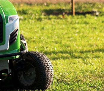 Tips for Maintaining Your John Deere Lawn Mower