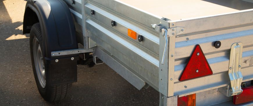 3 Signs Your Trailer Needs a New Set of Tires