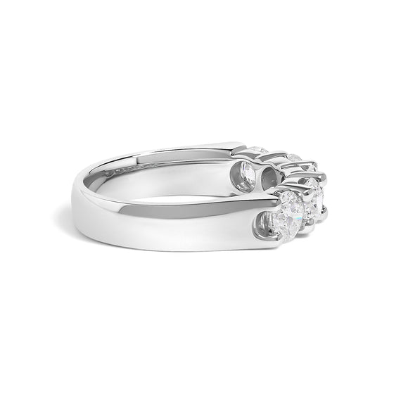 14K White Gold 1 1/2 Cttw Diamond 5 Stone Band Ring