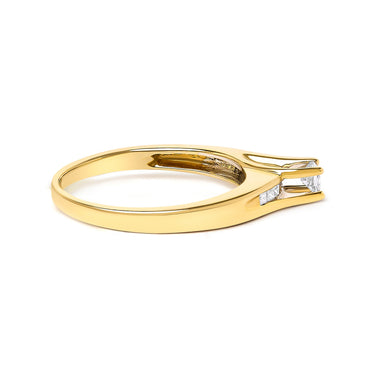 14K Yellow Gold 1/4 Cttw Princess Cut Diamond Engagement Ring - 0
