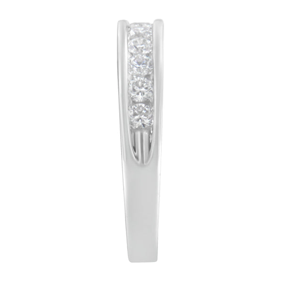 18K White Gold Round Diamond 1/2 Cttw Channel Band Ring
