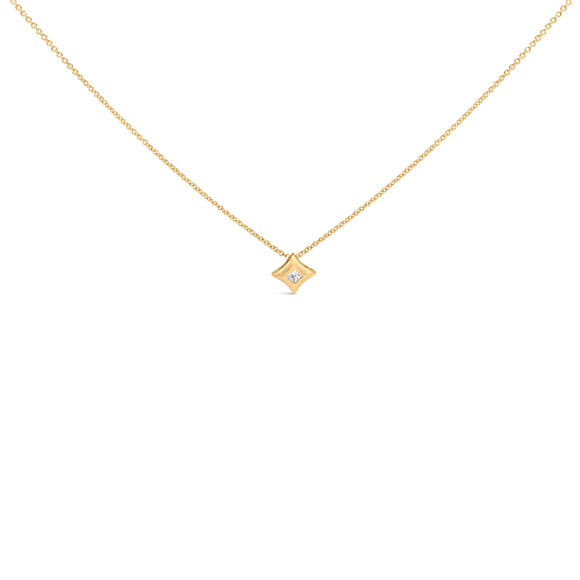 10K Yellow Gold 1/5 Cttw Bezel Set Princess Diamond Kite Shaped Solitaire Pendent Necklace