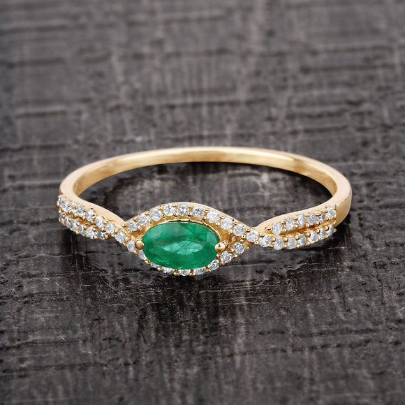 0.32 Carat Genuine Zambian Emerald and White Diamond 14K Yellow Gold Ring