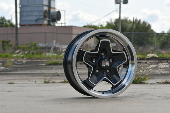 944 COOKIE CUTTER | Gloss Black Machined Face Edge