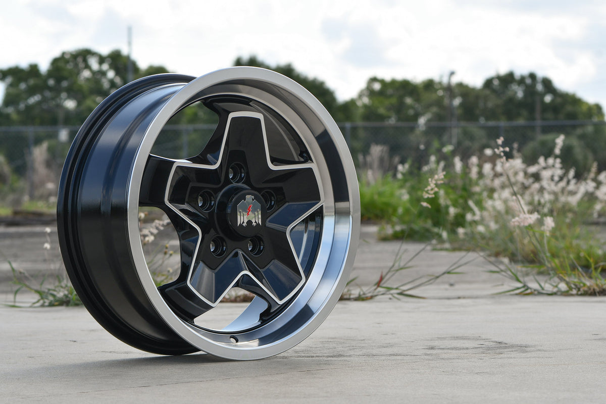 944 COOKIE CUTTER | Gloss Black Machined Face Edge | Antego Tire & Wheel