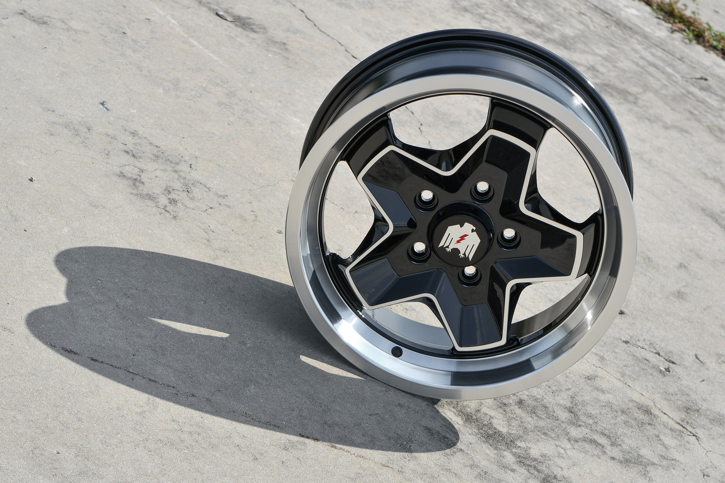 944 COOKIE CUTTER | Gloss Black Machined Face Edge | Antego Tire