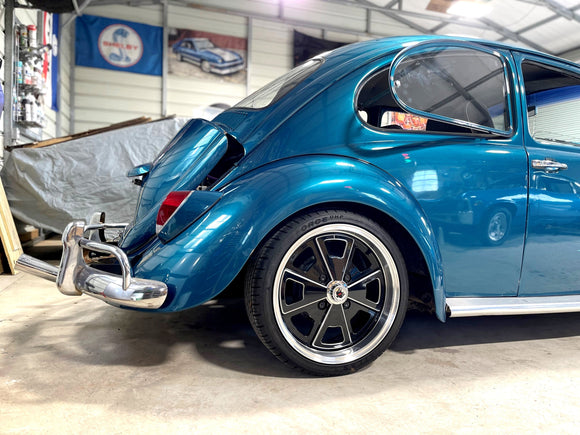 914 | Gloss Black Machined Lip + Milled Windows
