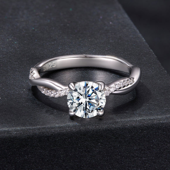 925 Sterling Silver Moissanite 0.65 Carat Ring Size 6 for Women