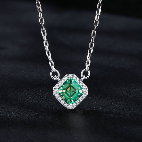 925 Sterling Silver 0.6 Carat Moissanite Pendant Necklace for Women