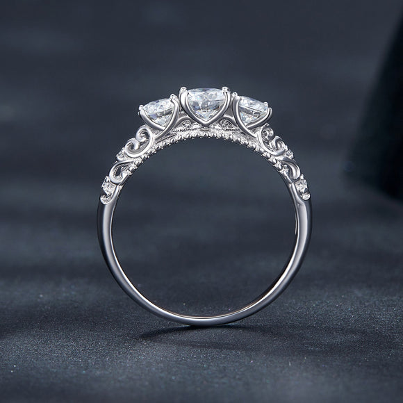 925 Sterling Silver Moissanite Pavé Setting Ring Size 6 for Women
