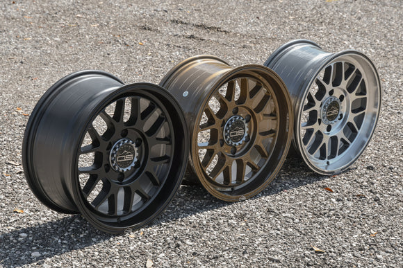 Overland Sector Hyperdrive Flow Formed 17x8.5 +25 6x139.7 106.1mm Gloss Gun Metal/Machined Face