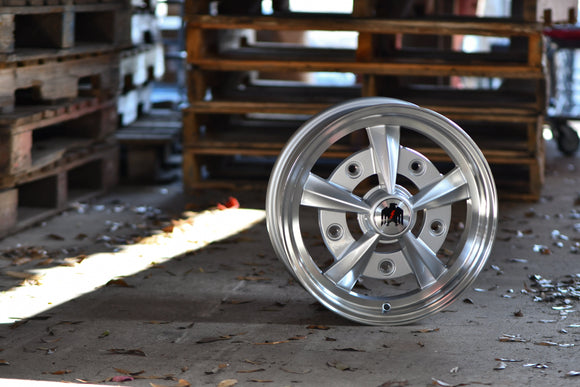 Hans | Gloss Silver Machined Lip